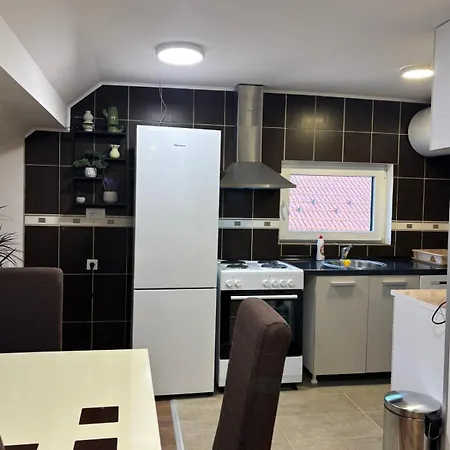 Krivokuca דירה Svestica